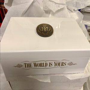 For the ultimate SCARFACE fan and cigar aficionado